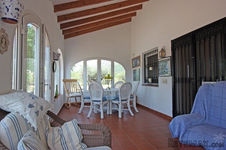 This modern, single storey finca with a separate guest.. - 6