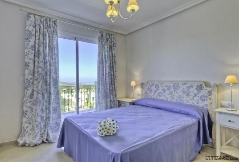 4 bedroom apartment for sale - 2