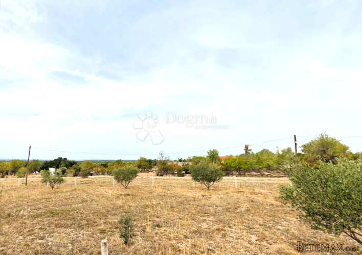 Građevinsko zemljište 2283 m² kod Zadra – poslovna prilika - 2