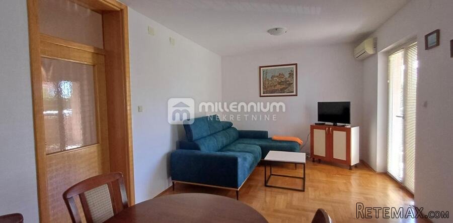 Otok Krk, Malinska, 59.14m2, 2s+db s terasom, vrtom i.. - 2