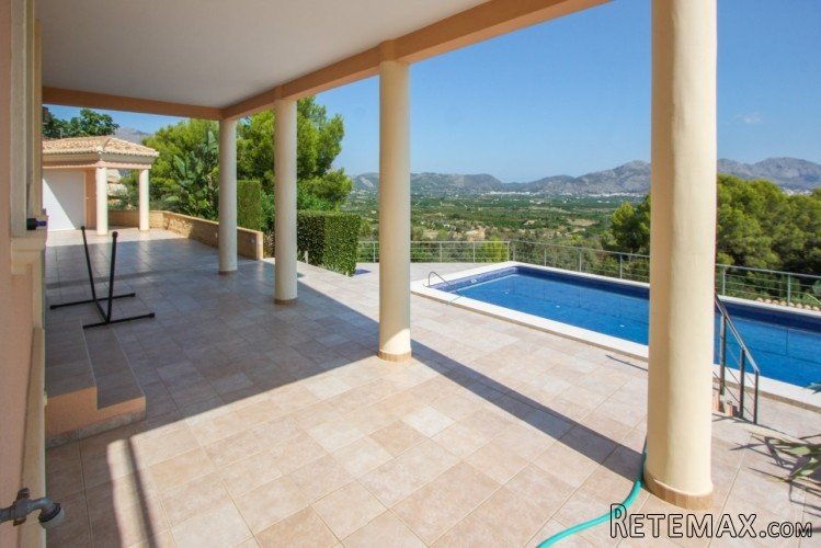 Villa with swimming pool for sale in Orba. The House.. - 2
