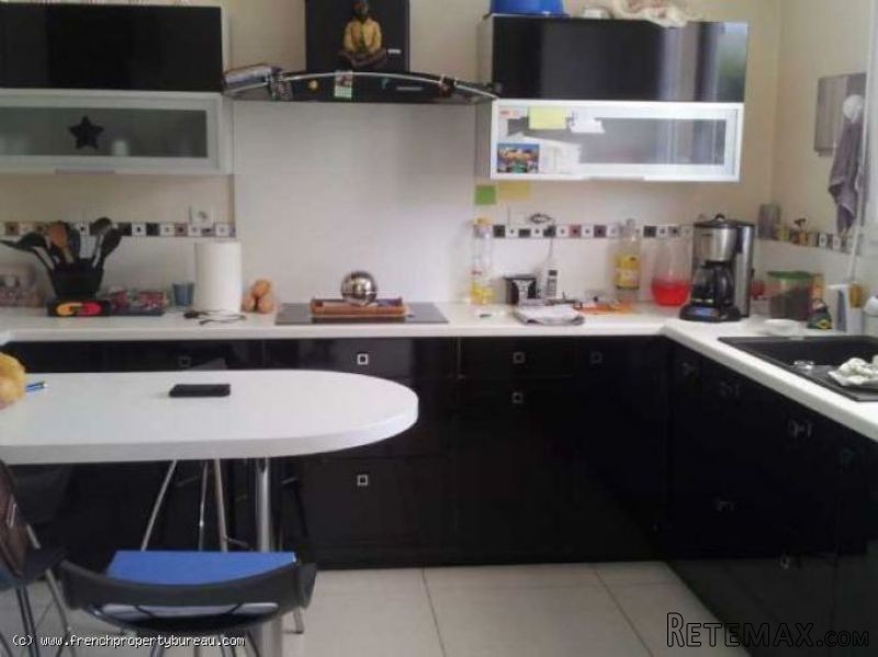 4 bedroom house in perfect condition.. - 2