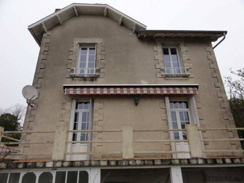 Nice House with Chateau Views - 2