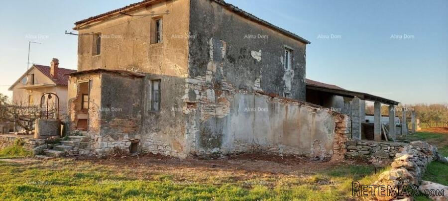Galižana –kamena kuće s građevinskim zemljištem i šternom