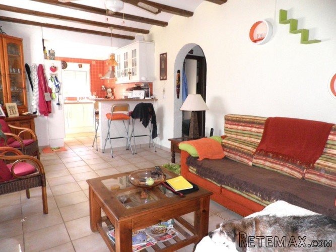 Very comfortable semi detached house only 100m from the.. - 6