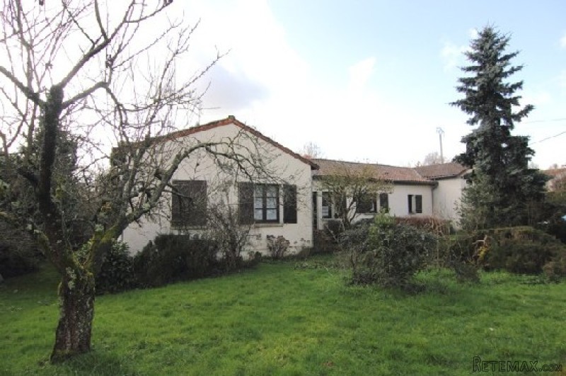 4 Bedroom Property For Sale