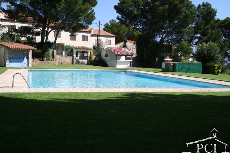 apartment in a peaceful area and with..