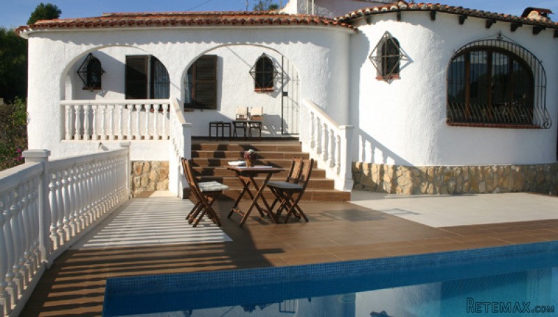 2 Bedrooms - Villa - For Sale