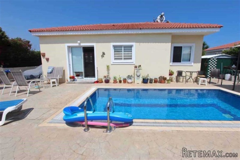 House Detached - For Sale - 2 Bedrooms