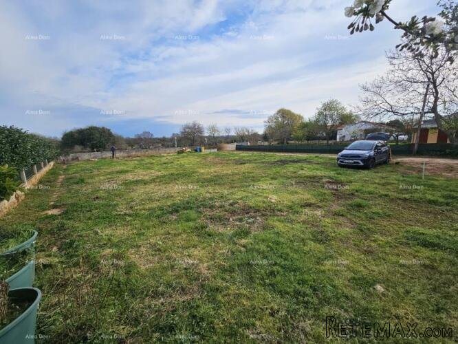 Građevinsko zemljište, 677 m², u Šišanu - 2