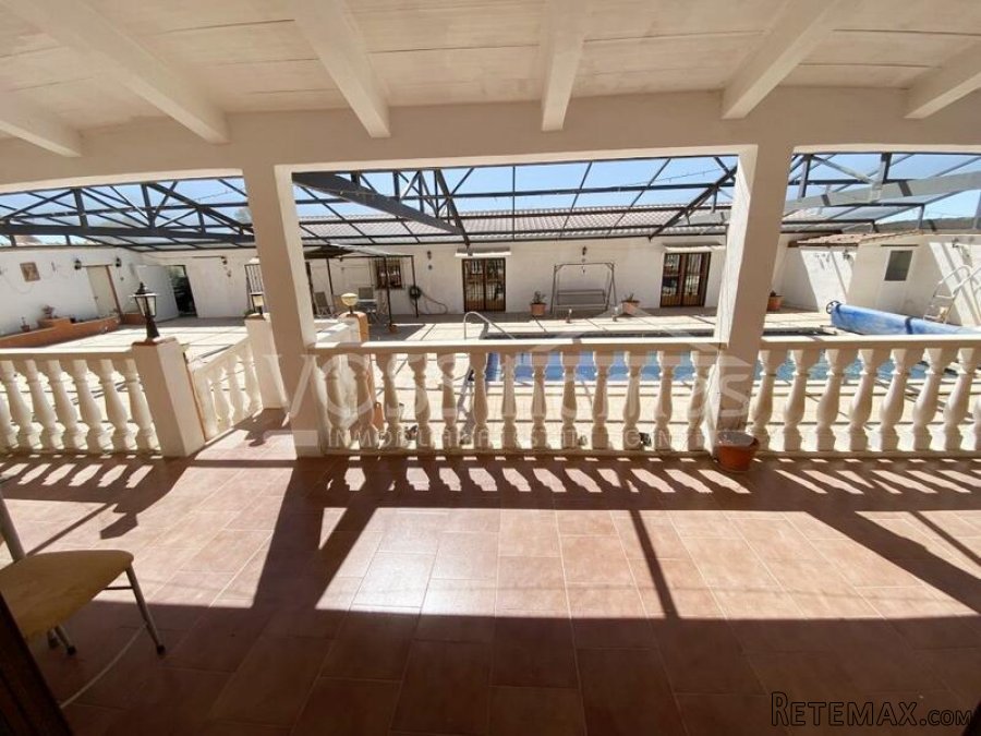 NEW & EXCLUSIVE TO VOSS HOMES - A huge 361m2 country house.. - 12