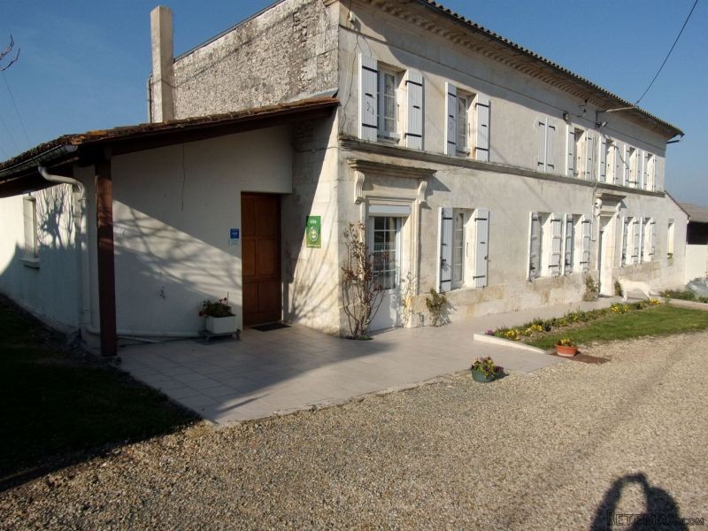 House In Colombiers - 2