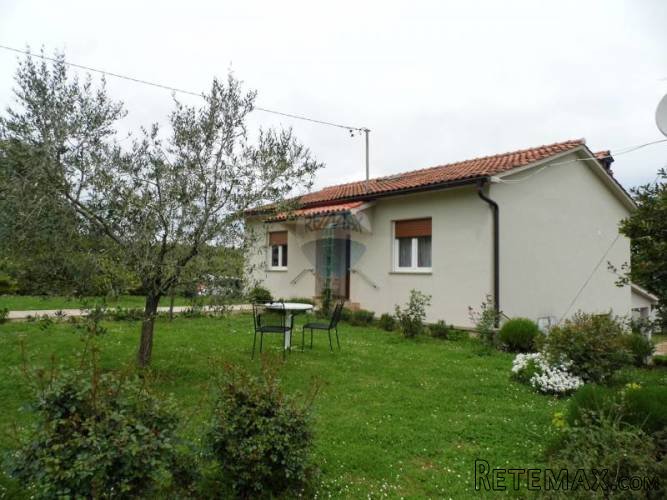 ISTRA, SAMOSTOJEĆA KUĆA SA KONOBOM I GARAŽOM - 3