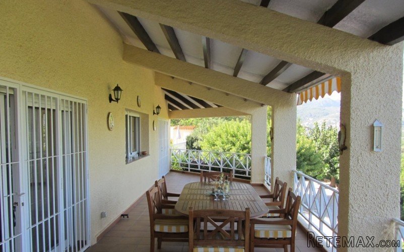 Large 5 bedroom finca set in a large flat plot close to the.. - 3