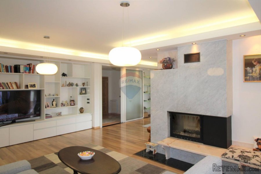 Rovinj,unikatni luksuzni stan 146m2,garaže 88m2 - 3