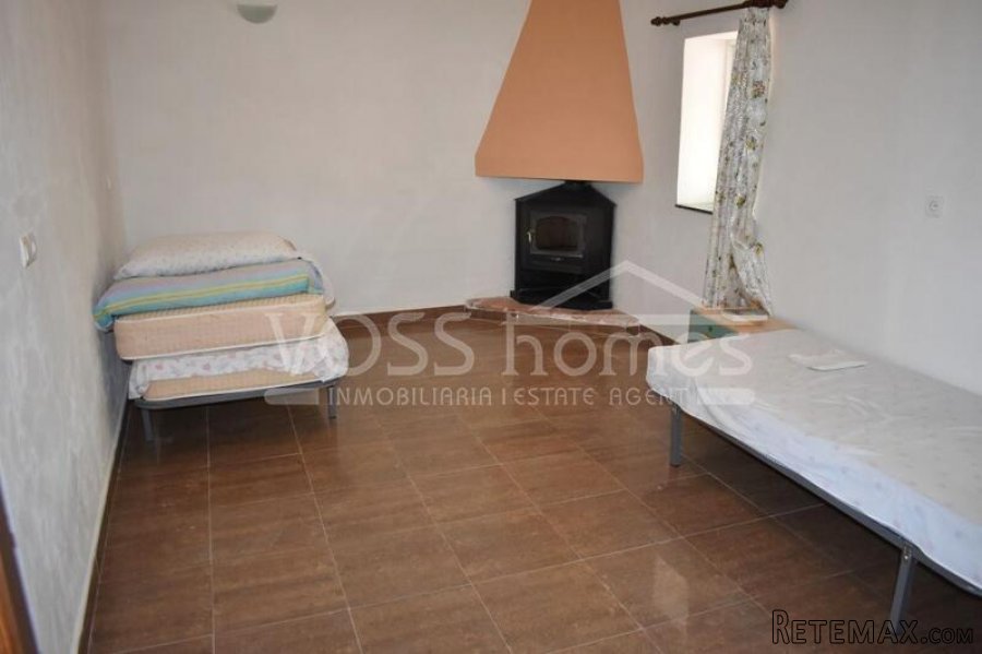 A great opportunity to finish off a habitable, renovation.. - 15