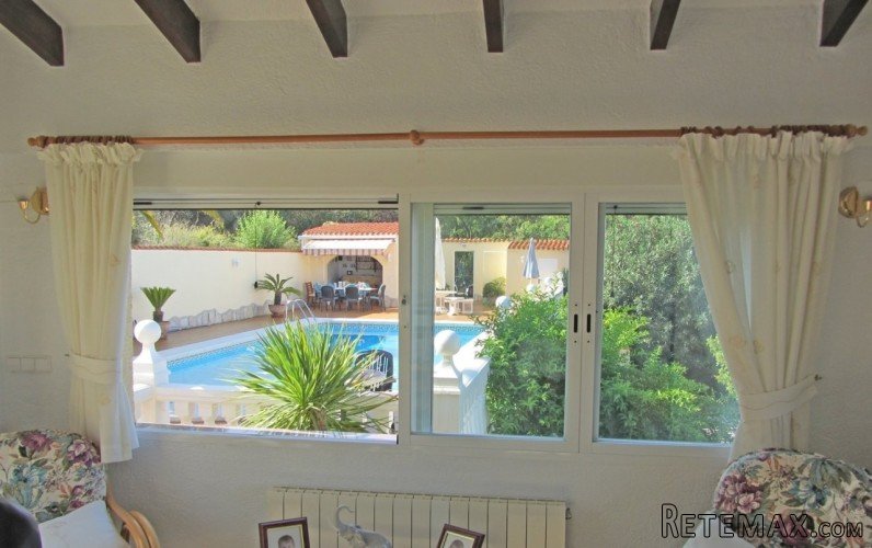 Large 5 bedroom finca set in a large flat plot close to the.. - 7