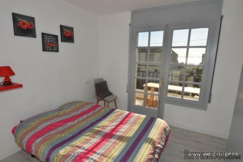 ROSES: Beautiful 2 bedroom apartment.. - 2
