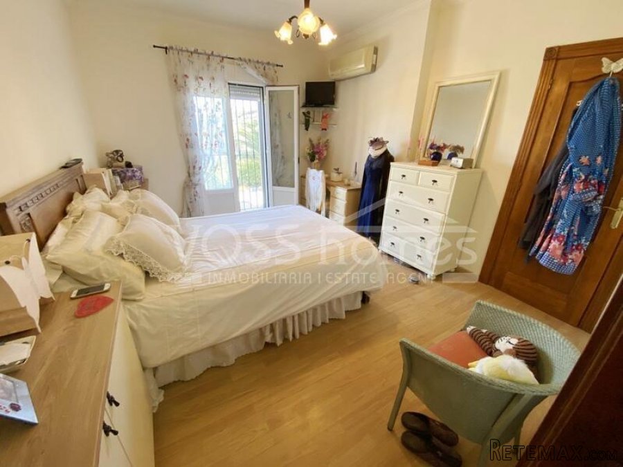 NEW LISTING TO VOSS HOMES - A large 3 bed, 2 bath Country.. - 18