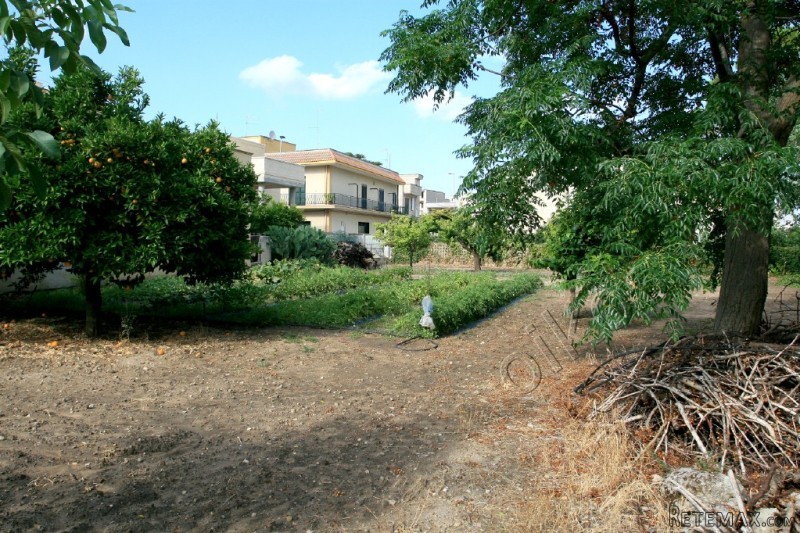 V000092, Terreno Edificabile A Pochi..