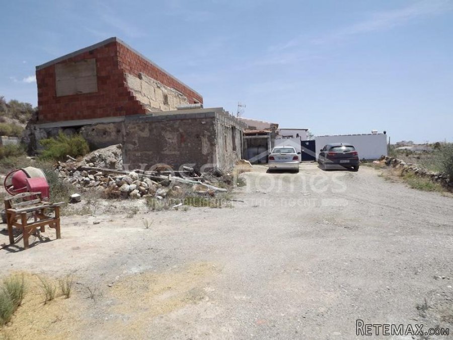 HABITABLE HOUSE PLUS RENOVATION PROJECT - A habitable 3.. - 20