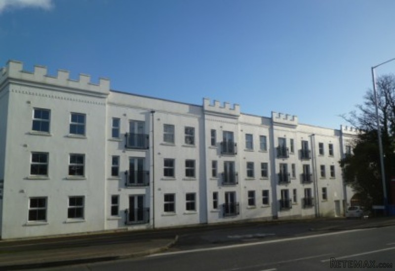 Apartment 4, Imperial Court, Castle..