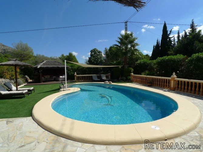 Luxury villa three bedroom three bathroom villa sits which.. - 4