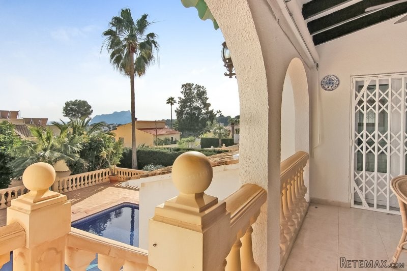 Superb 5 bedroom 5 bathroom villa with.. - 2
