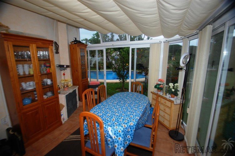 This detached villa in Denia was built in 1986 and is.. - 4