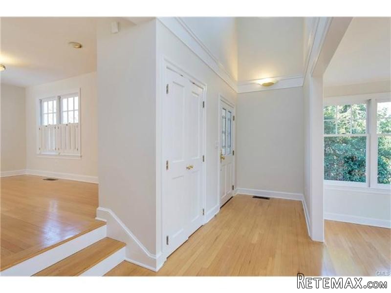 4 bedroom House For Sale: 61 HUNT.. - 2