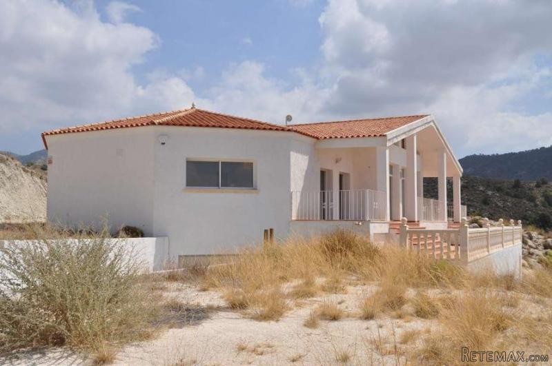 Large New Villa with stunning views.. - 2