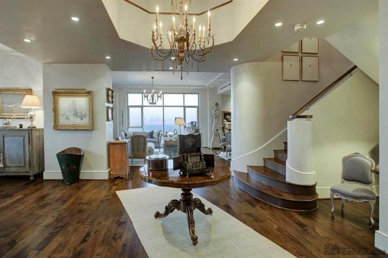 3 bedroom Flat For Sale: 1100 Uptown.. - 2