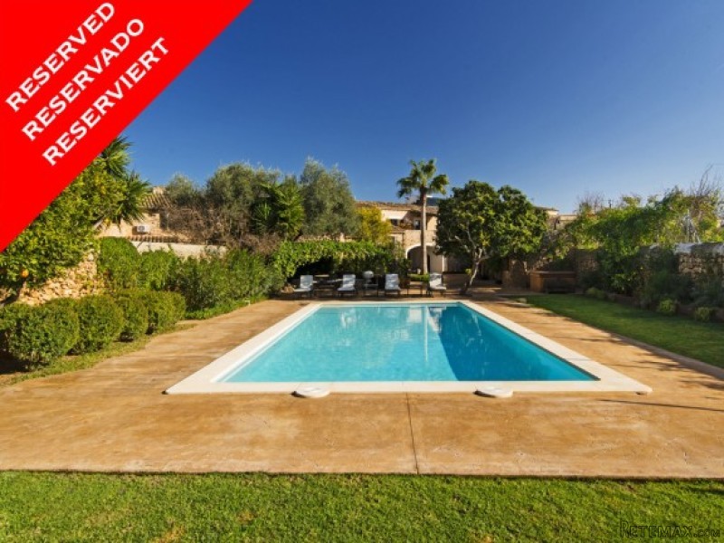 *reserved* Stunning Townhouse With..
