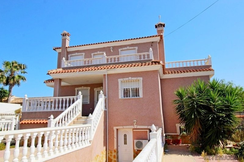 8 Bedrooms - Villa - Alicante - For Sale - 2