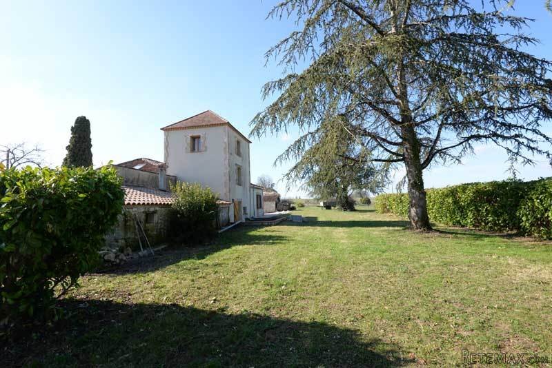 Large Stone Farmhouse In 3 Acres.. - 2
