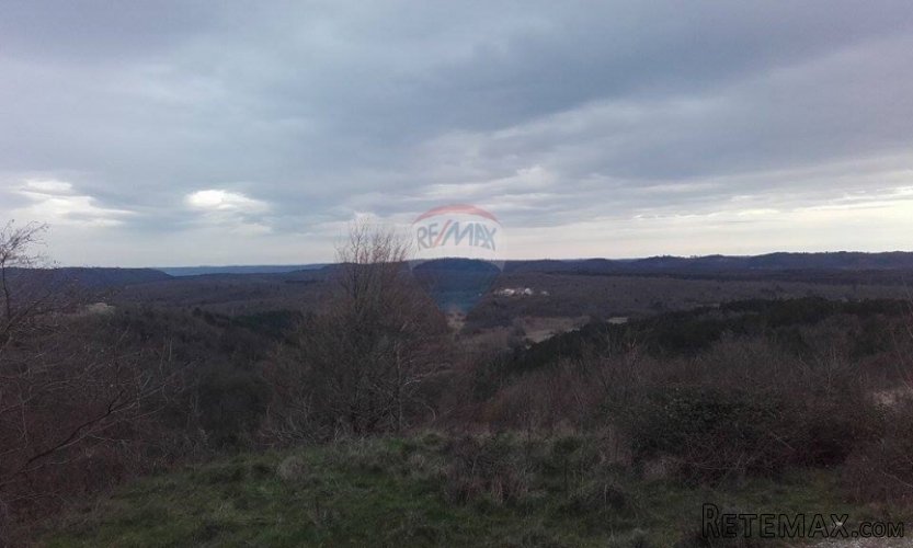 Buje,okolica, starina s prekrasnim pogledom na prirodu