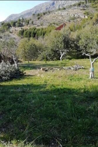 PRODAJA – Građevinsko zemljište s projektom, Sumpetar (Jesen - 2