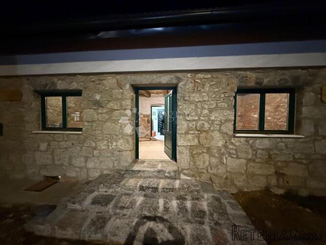 NOVA TRADICIONALNE KVALITETNE GRADNJE KUĆA CENTAR GRADA - 3