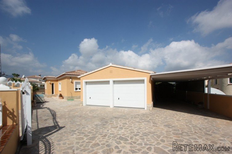 Villa with guest apartment for sale on a large plot of.. - 4