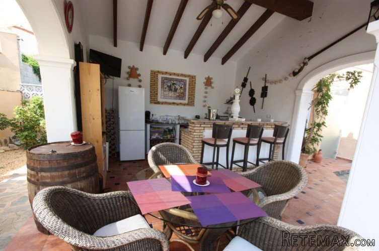 Villa with guest apartment for sale on a large plot of.. - 5