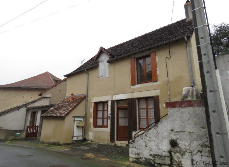 Immaculate character house on outskirts..
