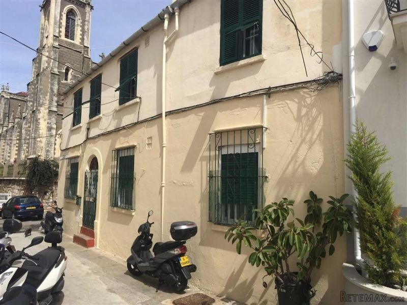 3 bed apartment in Upper Town