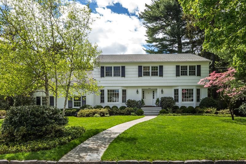 5 bedroom House For Sale: 7 Oriole..