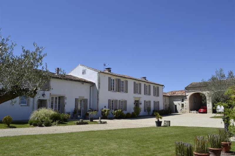 4 bedroom Character For Sale: 16200..