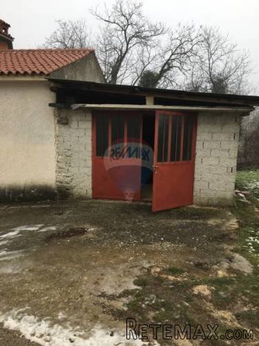 Prizemnica 77m2 za adaptaciju s 437m2 okućnice - 2