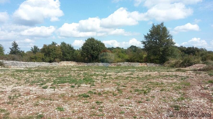 Istra, Kanfanar - građevinsko zemljište stambene namjene - 3