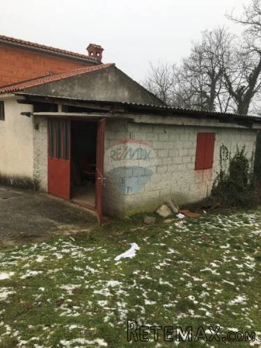 Prizemnica 77m2 za adaptaciju s 437m2 okućnice - 5
