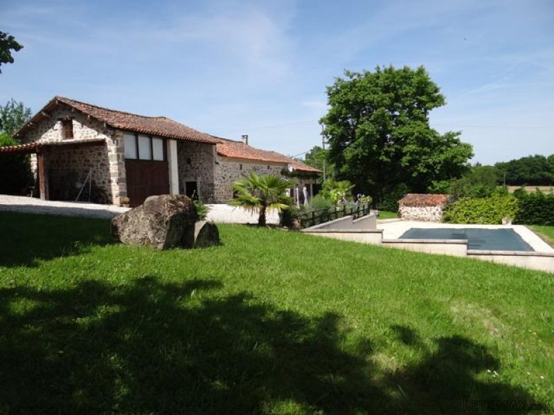 Renovated 3 Beds Farmhouse With A..
