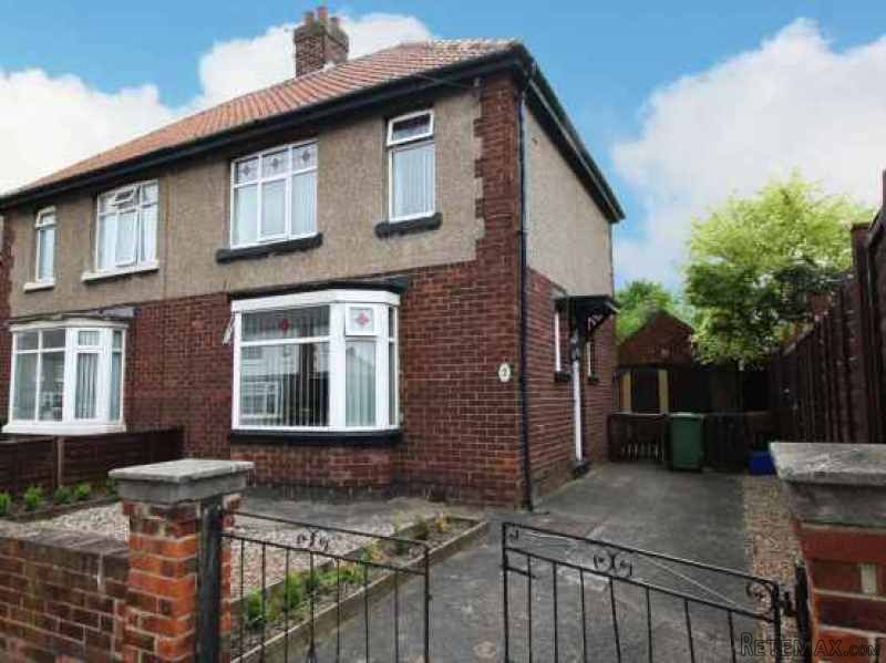 3 bedroom, Semi-detached House house..