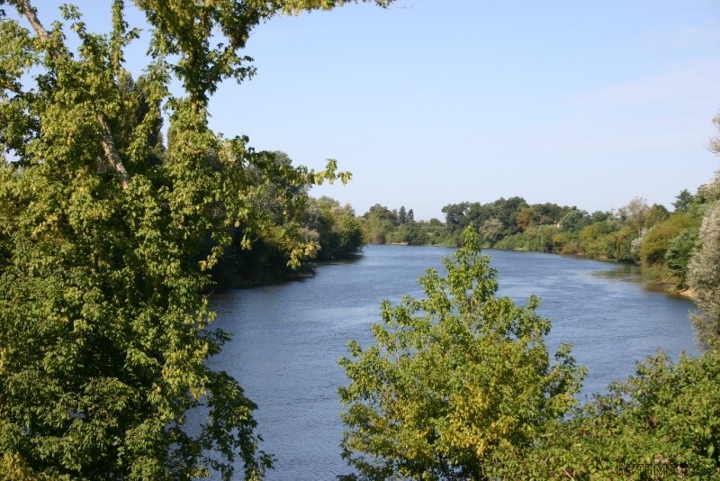 A Fully Restored Riverside Property For.. - 2